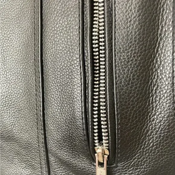 A&H Apparel black leather Moto vest size medium